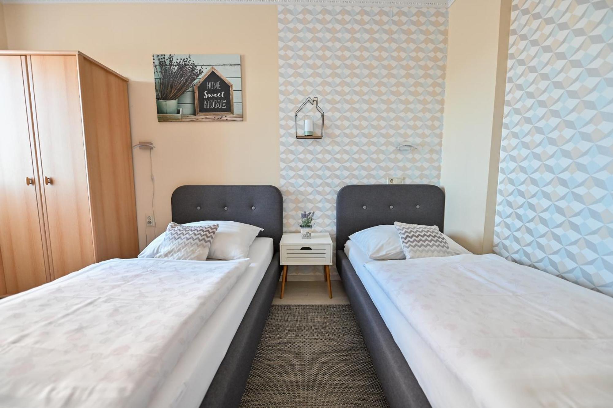 Bellavista 1 Apartman Эгер Экстерьер фото